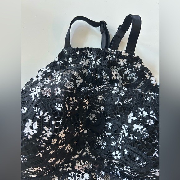 Pink bra - Picture 2 of 4